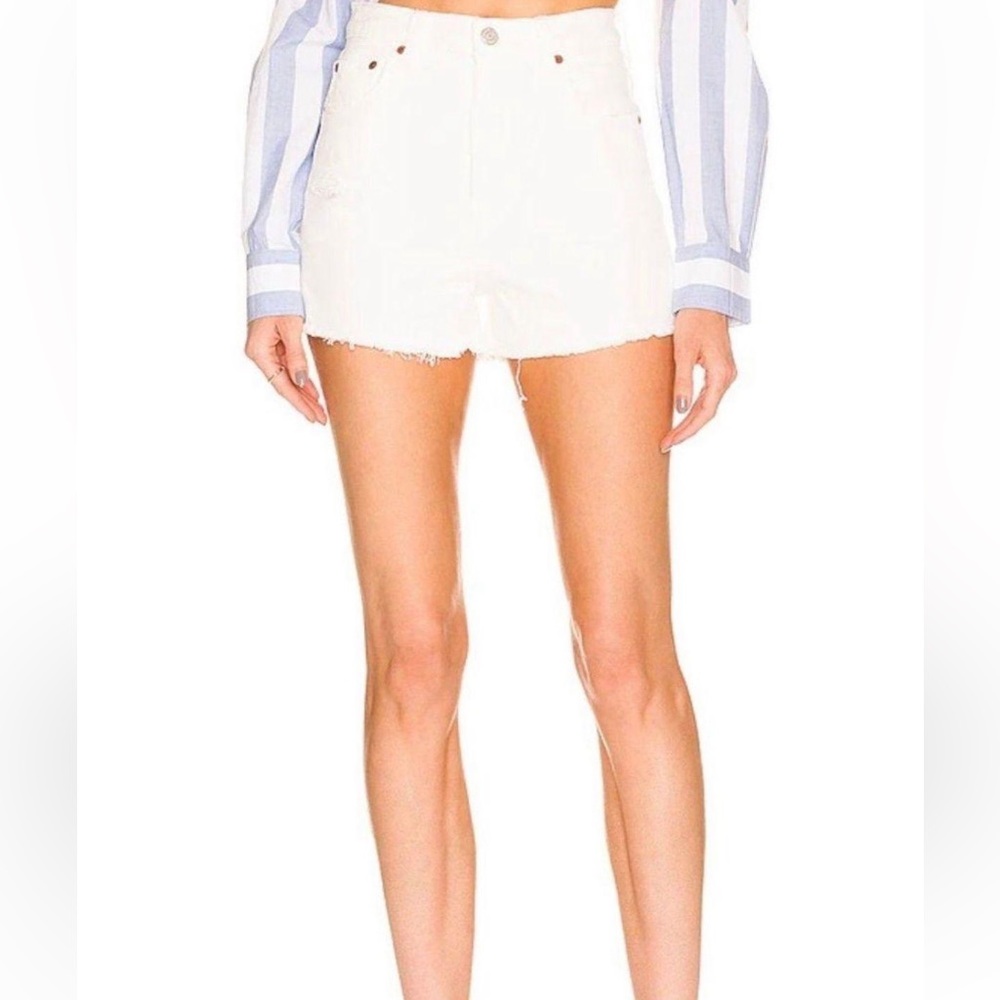 Levi’s Ribcage Shorts